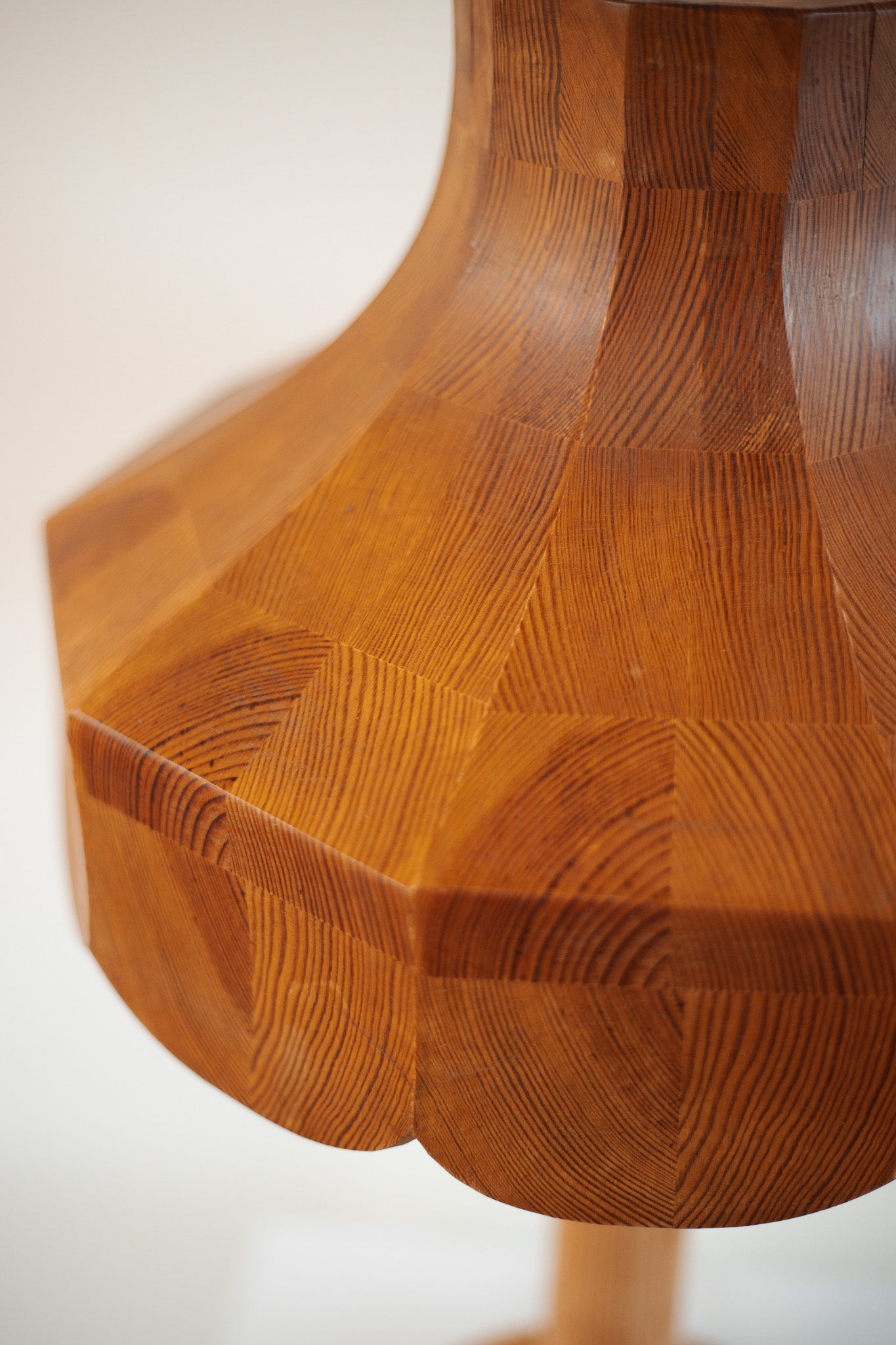 Pine table lamp by Eino Lundholm, Sweden, 1970s