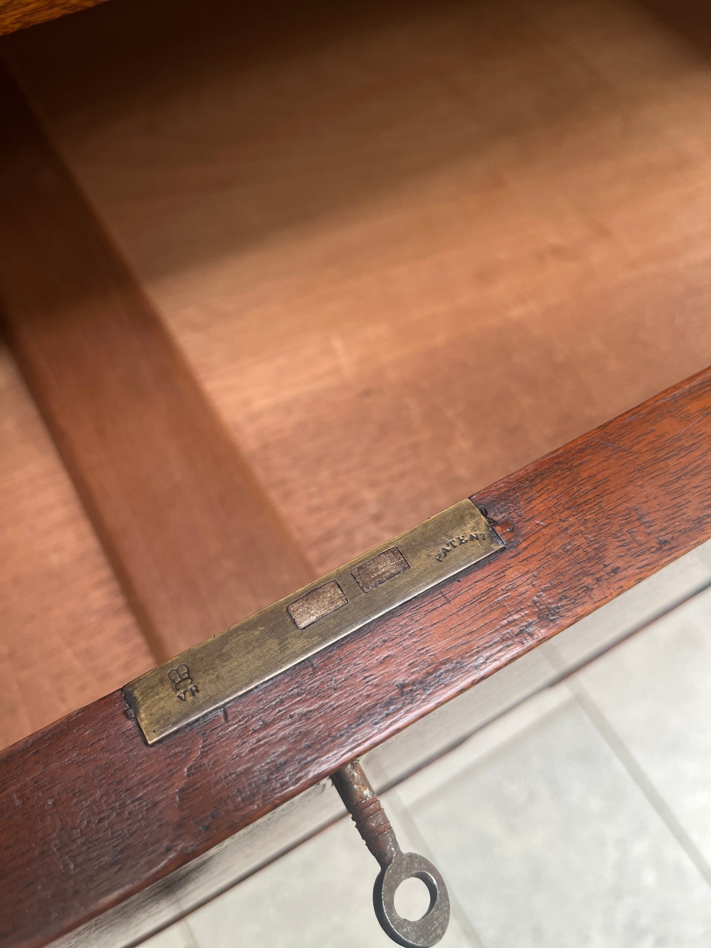 English Mahogany Chest of Drawers C.1900