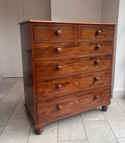 English Mahogany Chest of Drawers C.1900