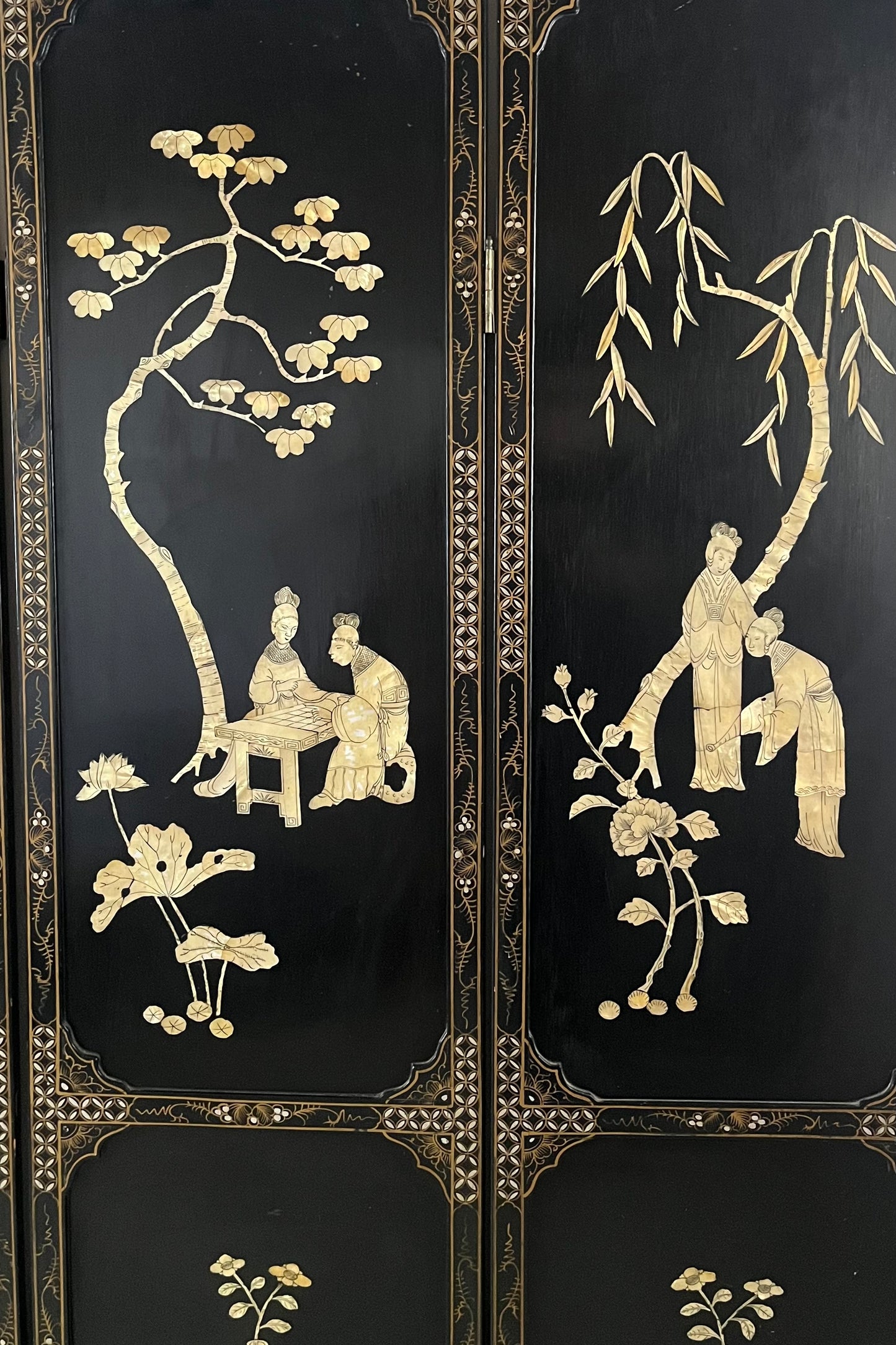 Mid-century Chinoiserie Lacquered Folding Screen