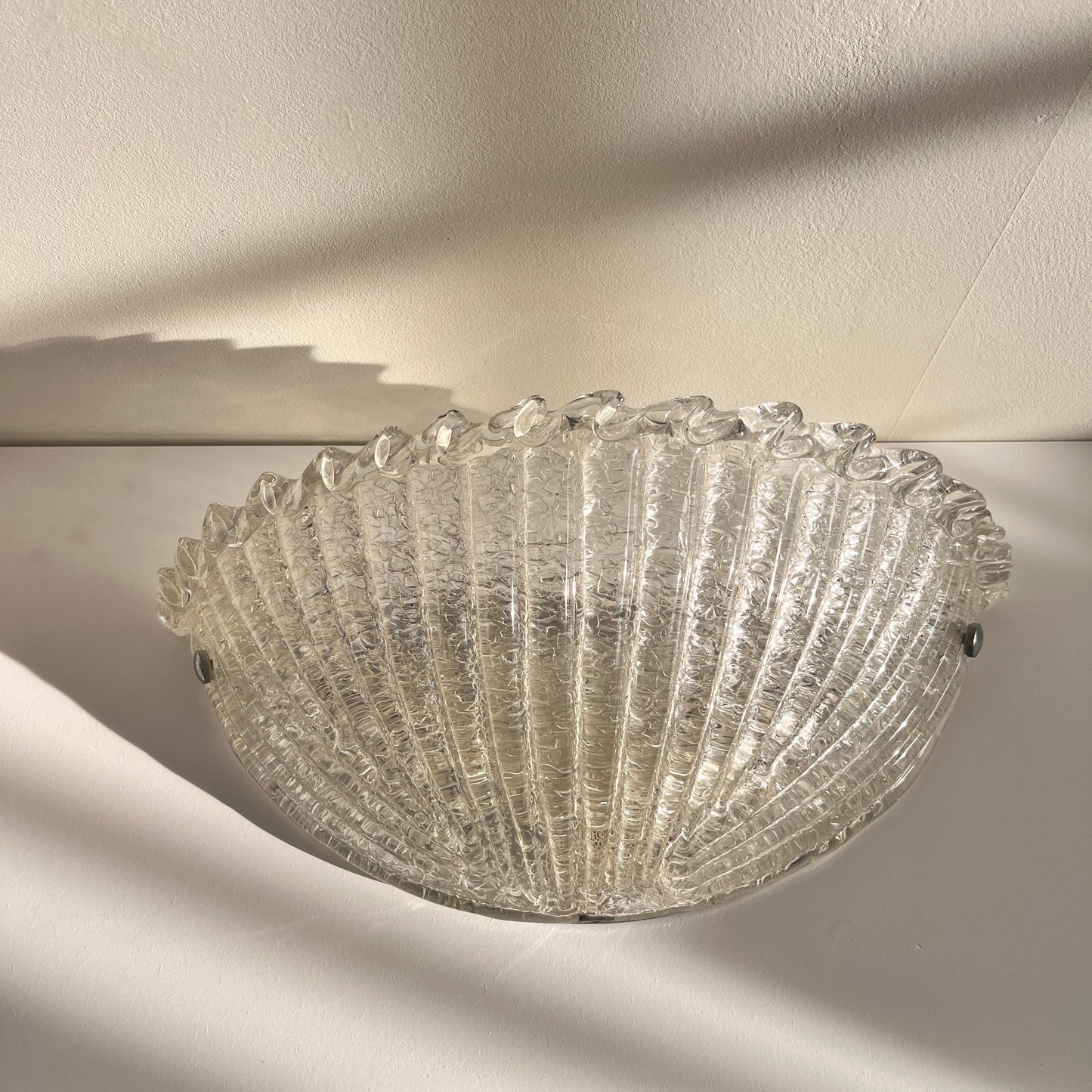 Large Pair of Murano 'Graniglia' Glass Scalloped Wall Lights