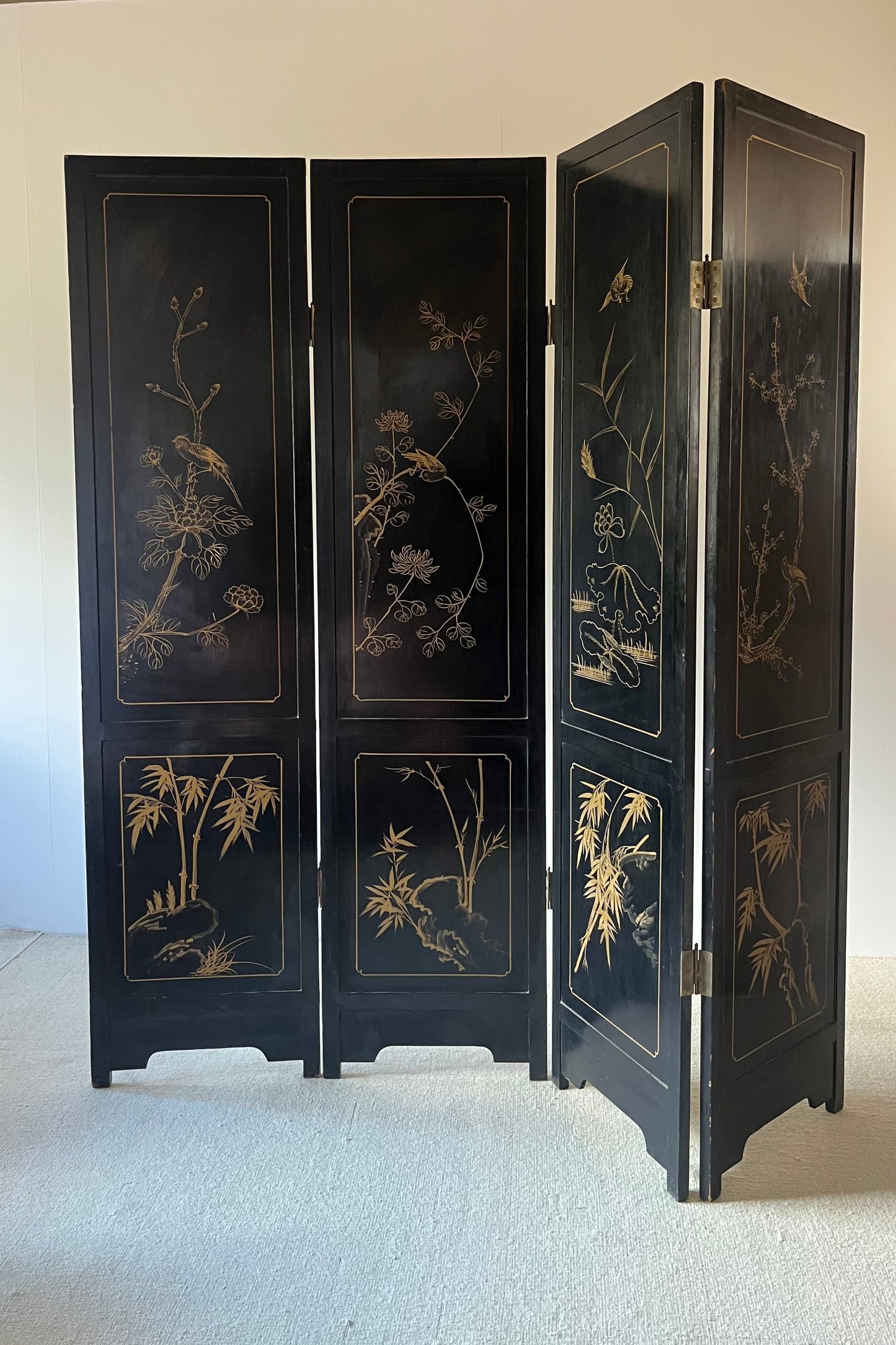 Mid-century Chinoiserie Lacquered Folding Screen