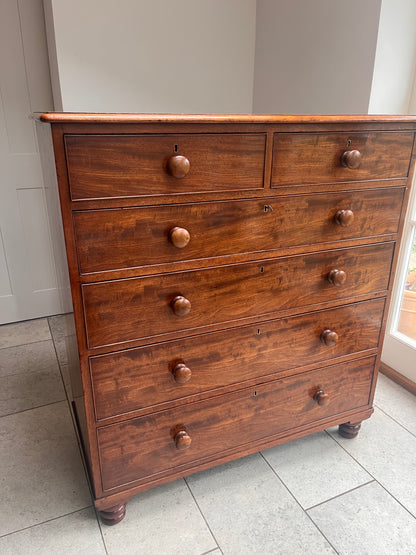 English Mahogany Chest of Drawers C.1900