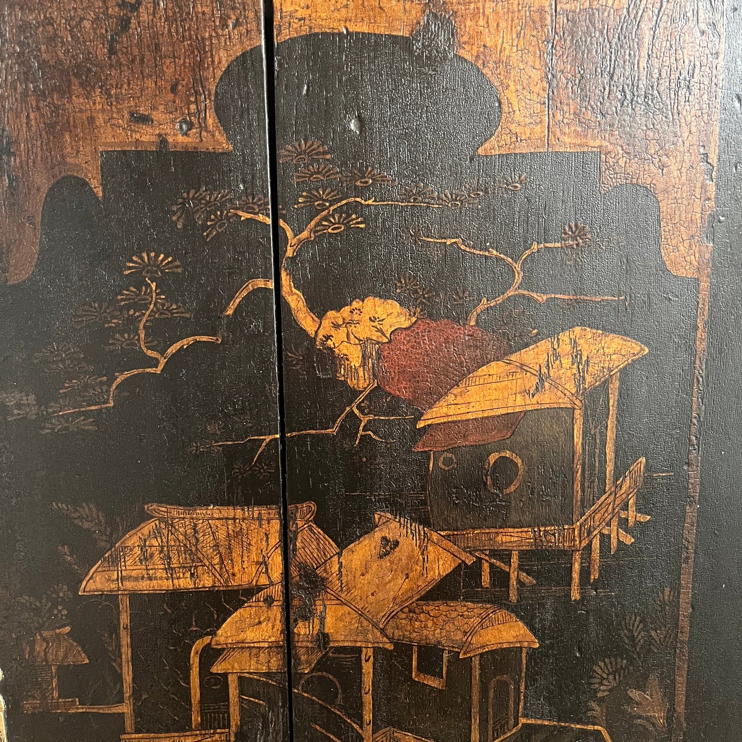 Georgian Chinoiserie Corner Cabinet
