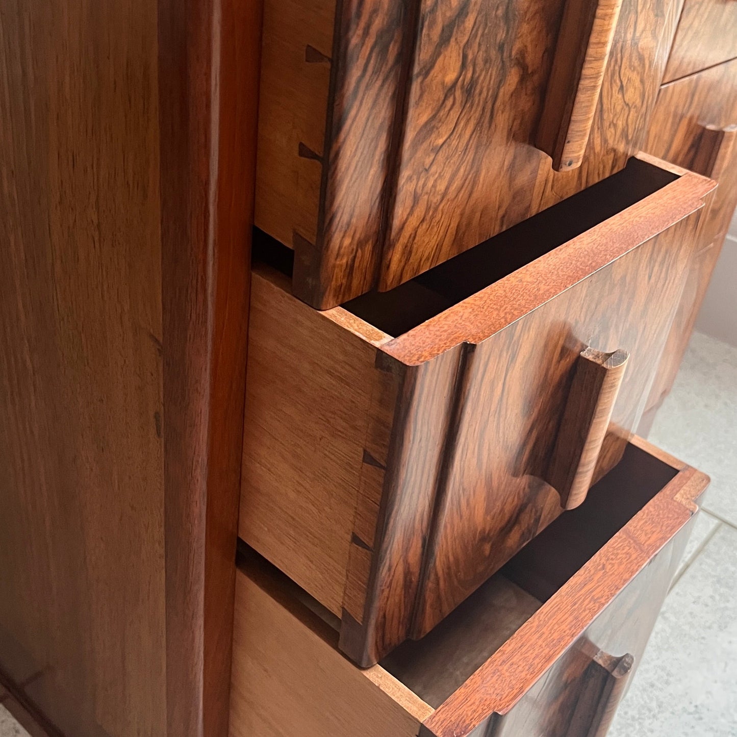 Pair of 1930s Art Deco Bedside Cabinets with Burr Walnut Drawer Fronts
