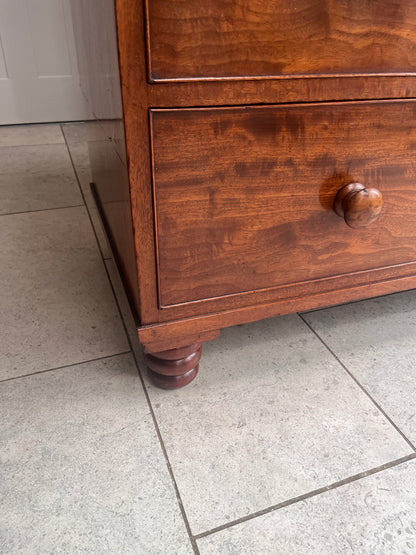 English Mahogany Chest of Drawers C.1900