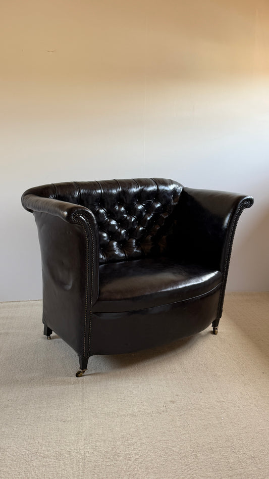 English Button-Back Leather Sofa, c.1920