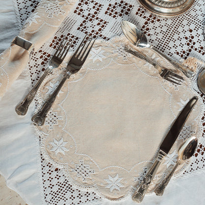 100 Piece Silver Plate Cutlery Set - Viners Shell Motif