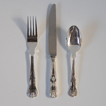 100 Piece Silver Plate Cutlery Set - Viners Shell Motif