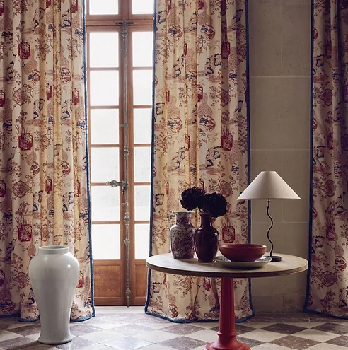 Maud Vaughan Wiggle Lamp